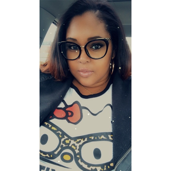 Meet your Posher, Jadia - Picture 5 of 6